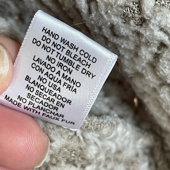 Love Tree Fluffy Faux Fur Sweater Coat - Picture 8 of 9